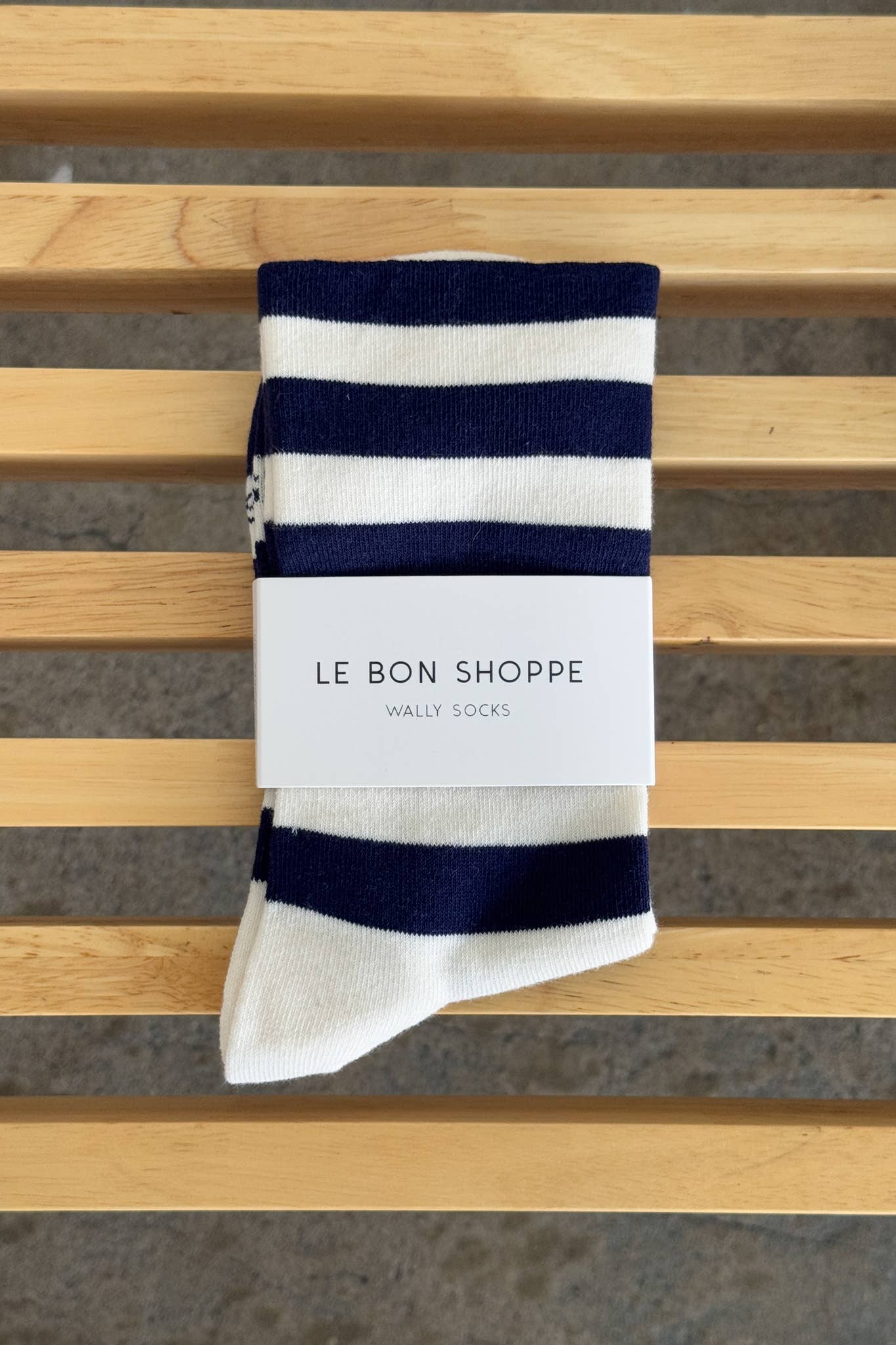 Wally Socks: Wide / Navy Stripe