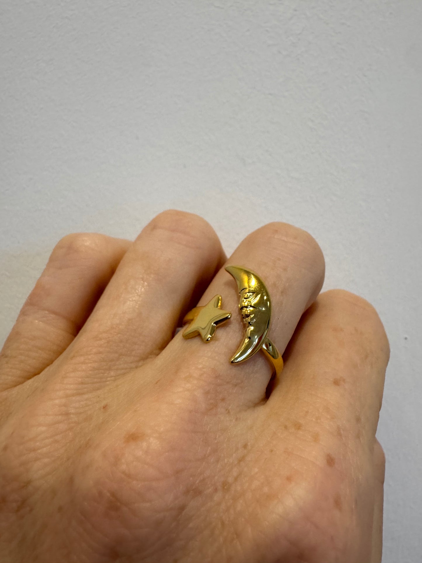 Moon and the stars ring