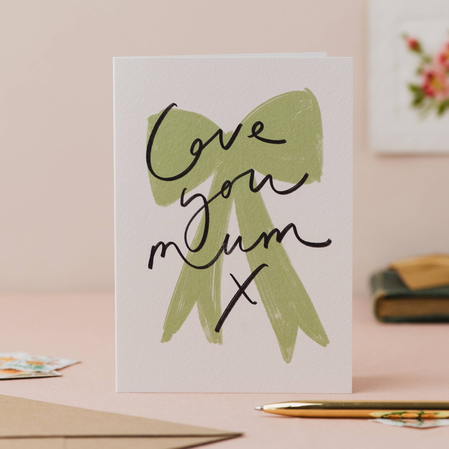 'Love You Mum' Bow Handwriting Mother's Day Card: Naked
