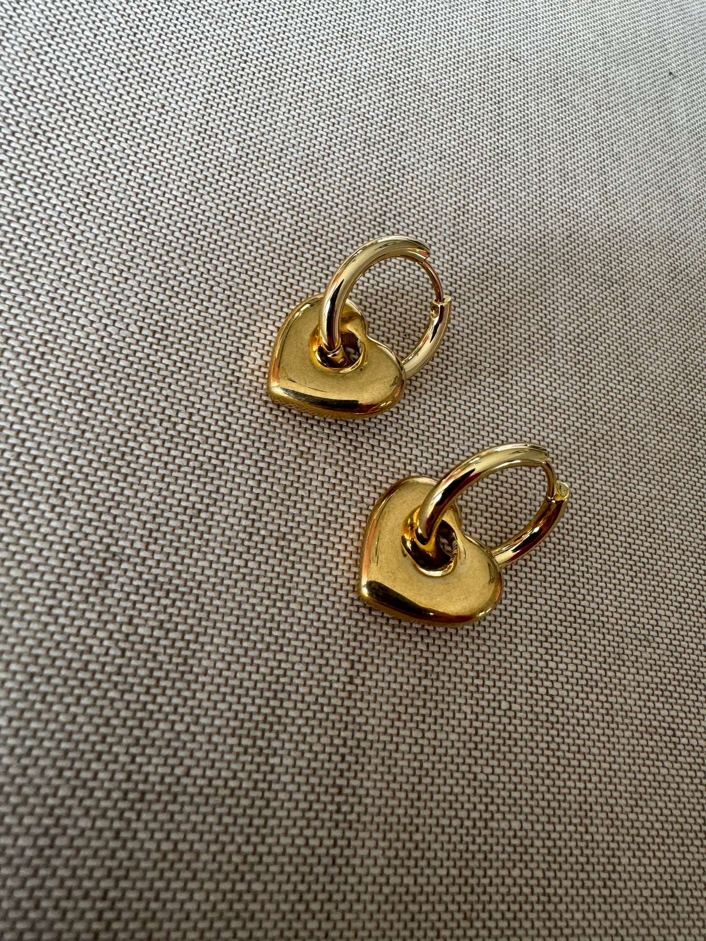 Heart Hoop earrings in gold