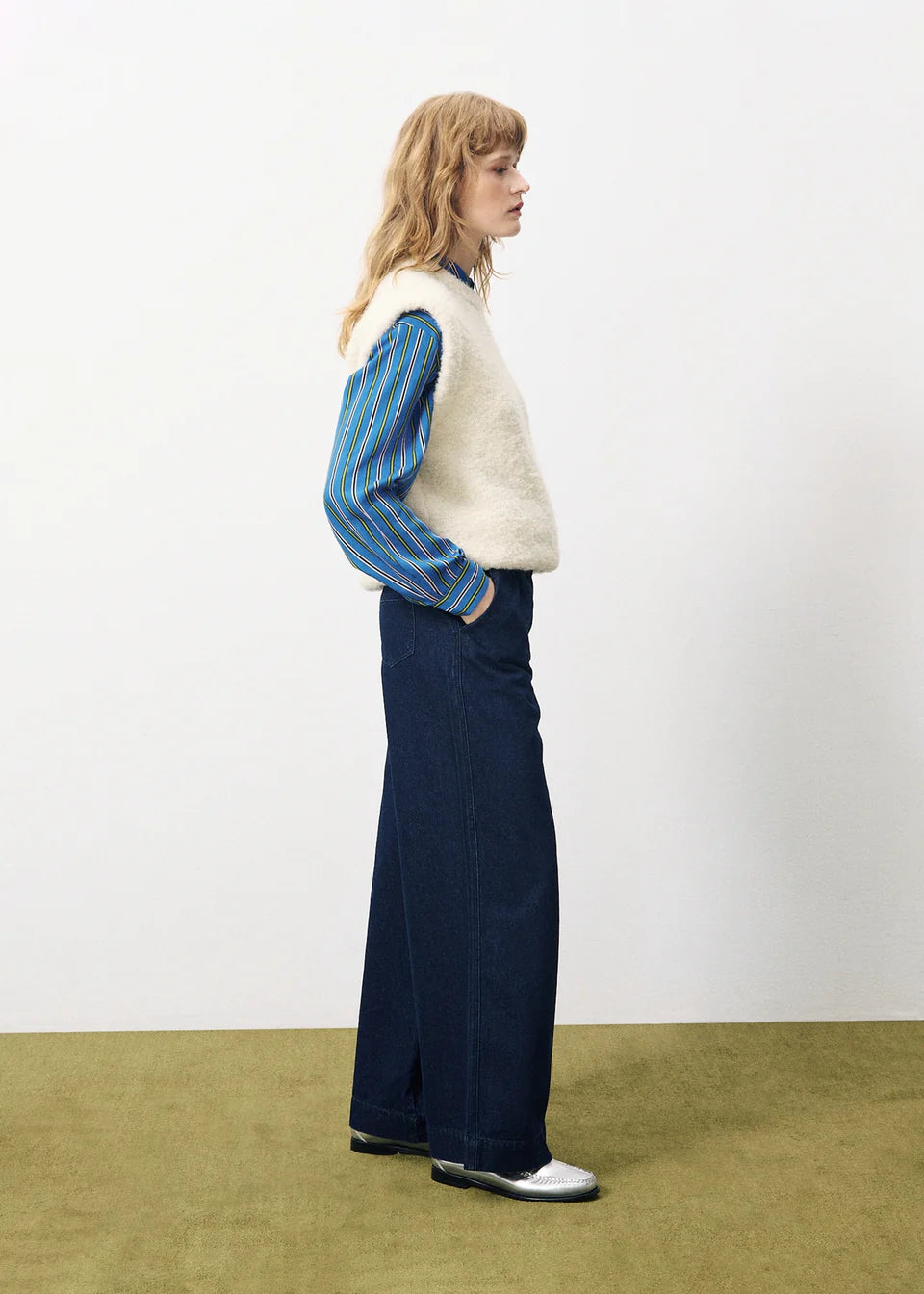 NAGIA BEIGE SWEATER