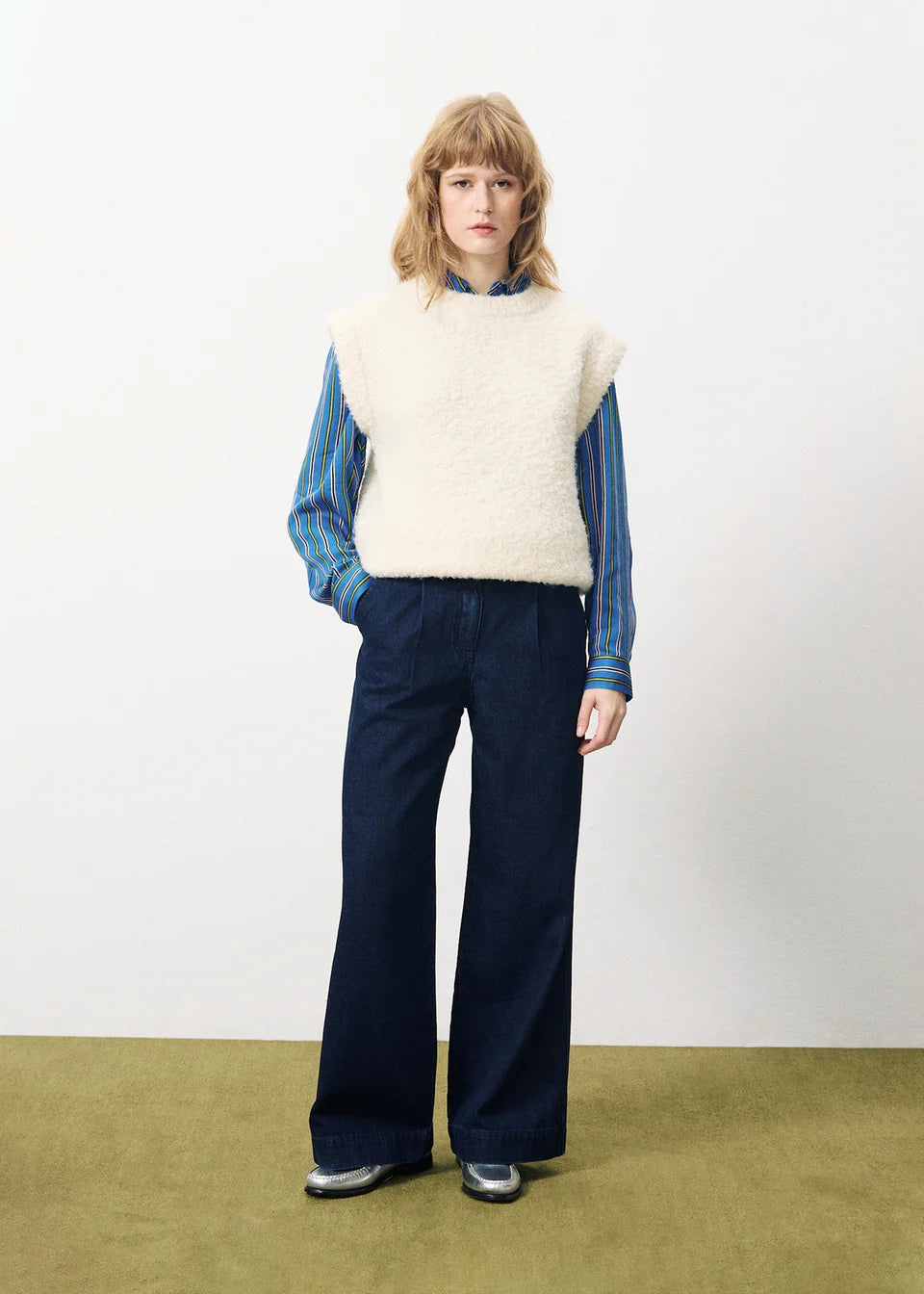 NAGIA BEIGE SWEATER