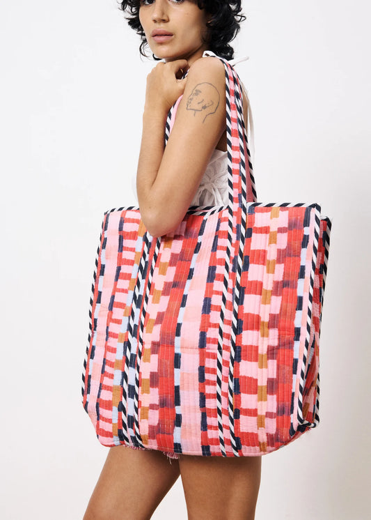 Pattern tote bag