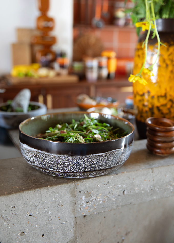 HKliving : 70s Salad Bowl : Rock On