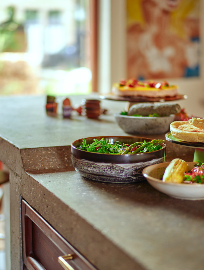 HKliving : 70s Salad Bowl : Rock On