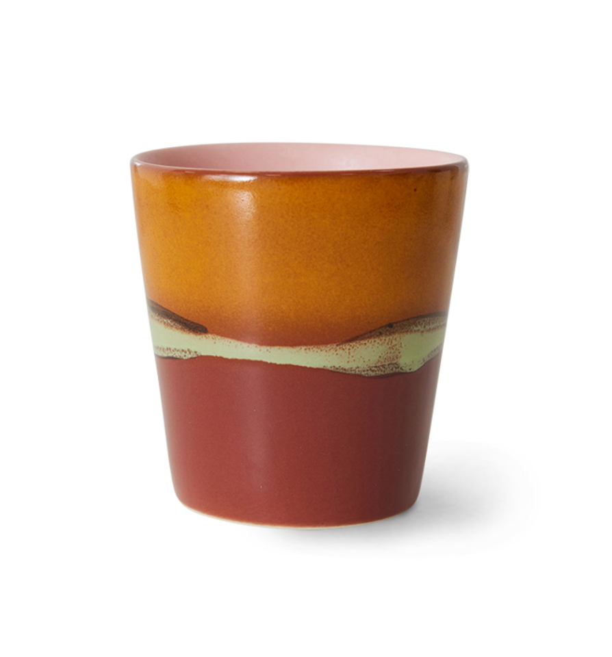 HKliving : 70s ceramics: coffee mug, clay