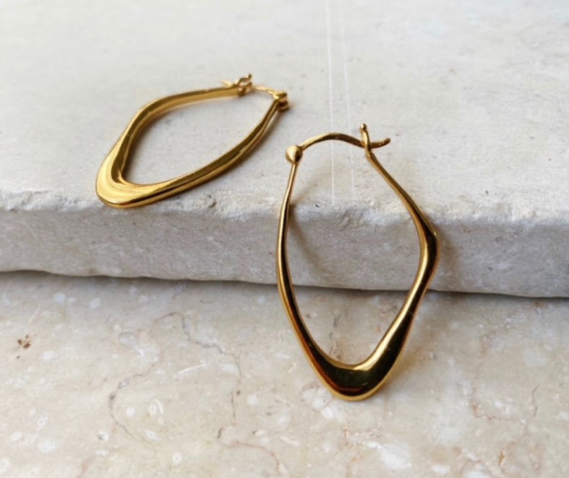 Shyla The Valentina Hoops