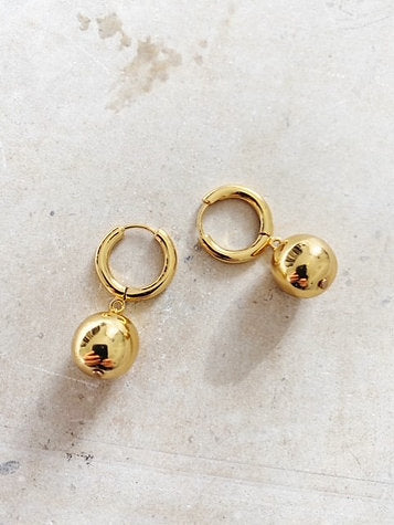 Rochelle Huggies Solid Earrings