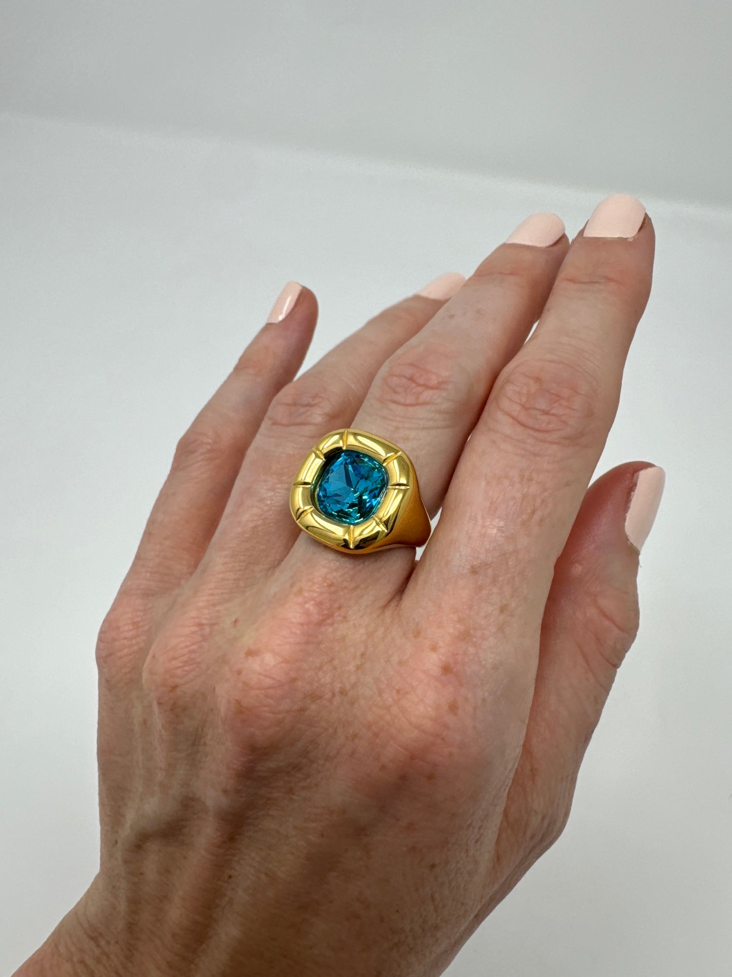 Sofia Chunky Gem Ring : Blue