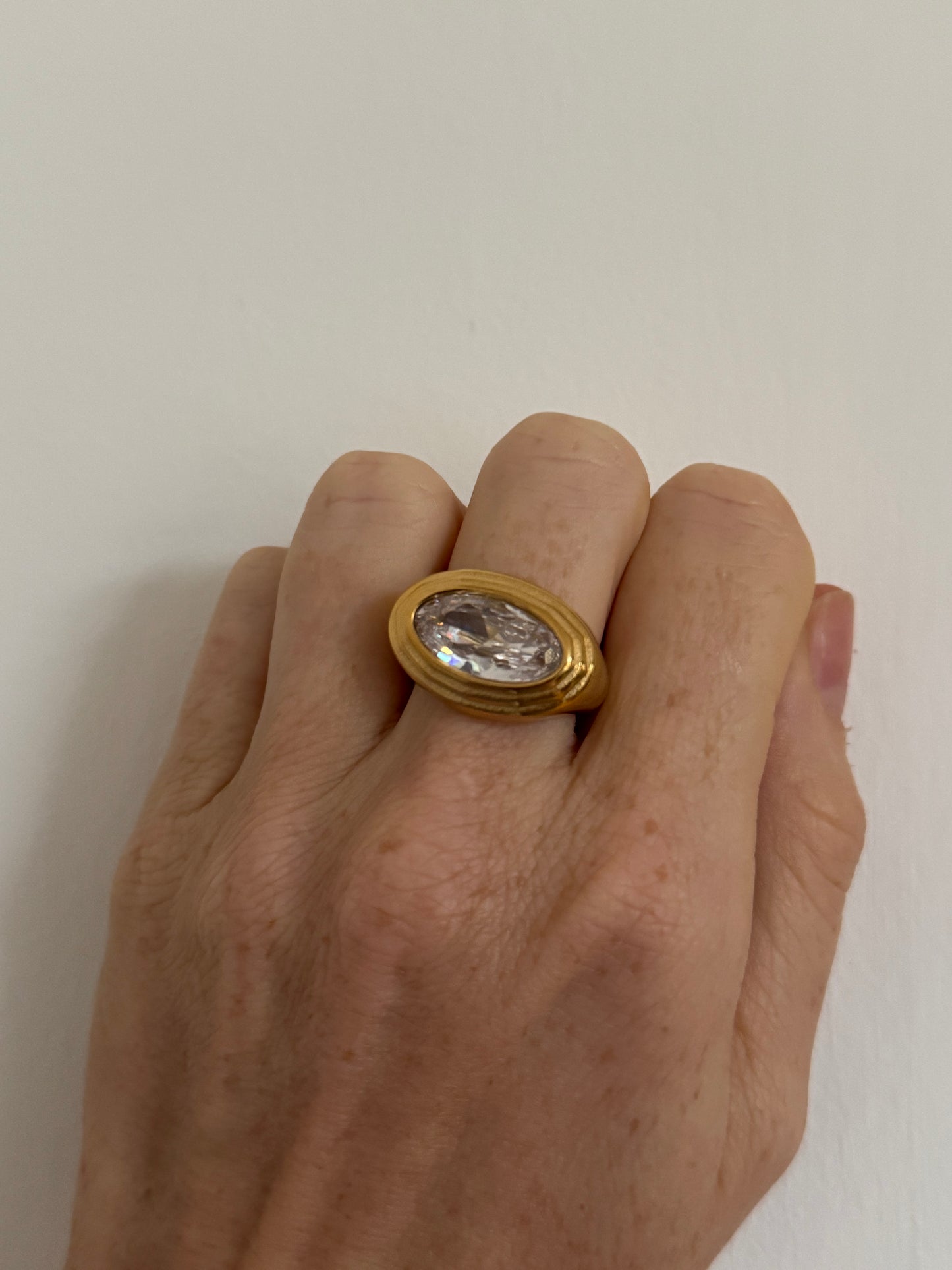 Diane Crystal Ring