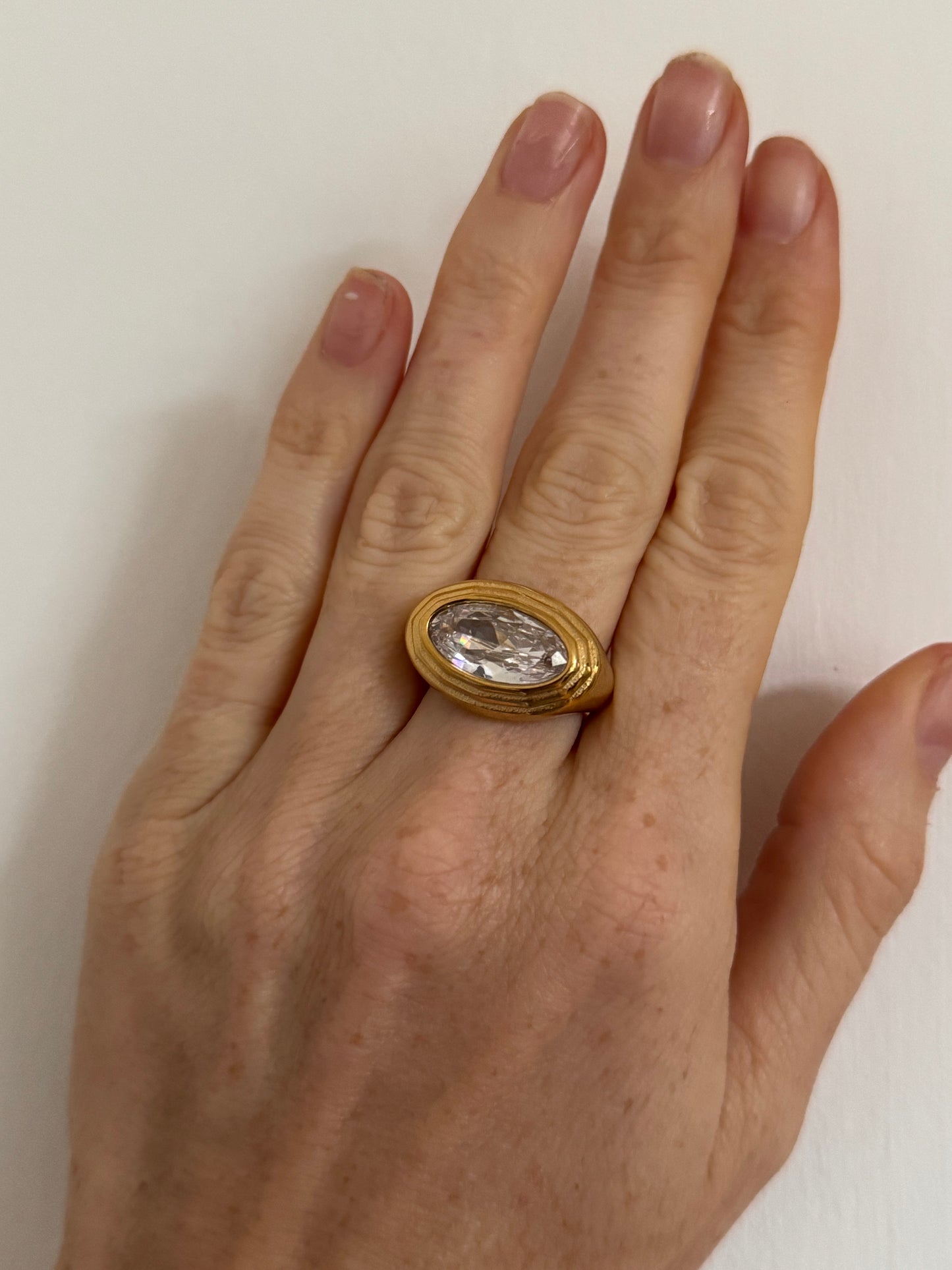 Diane Crystal Ring