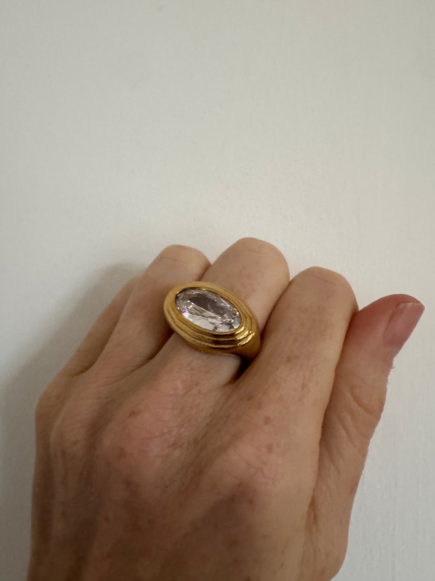 Diane Crystal Ring