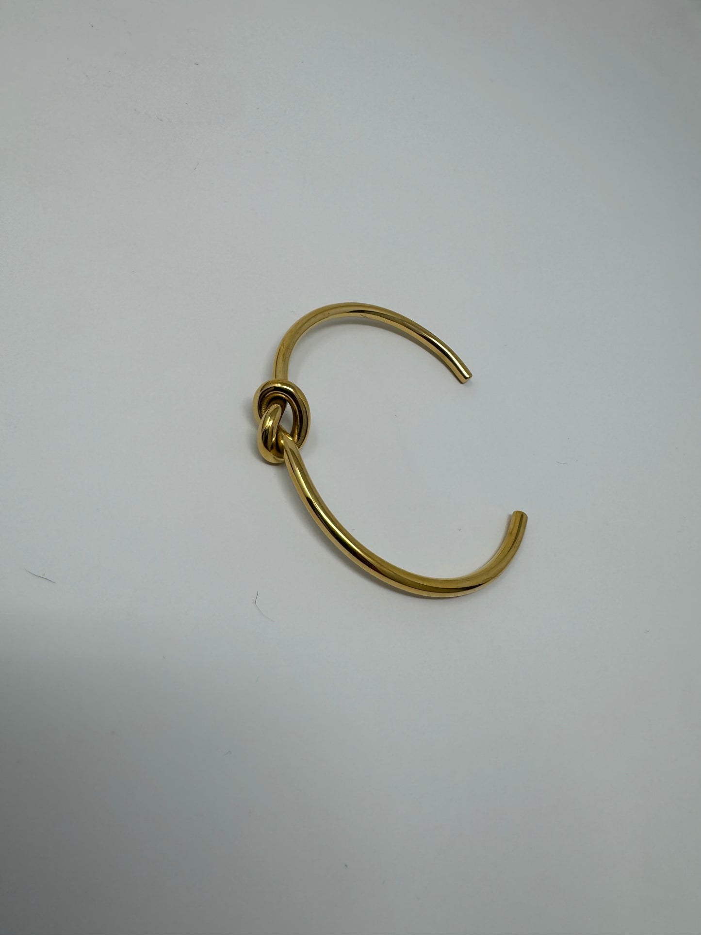 Knot Bangle : Gold