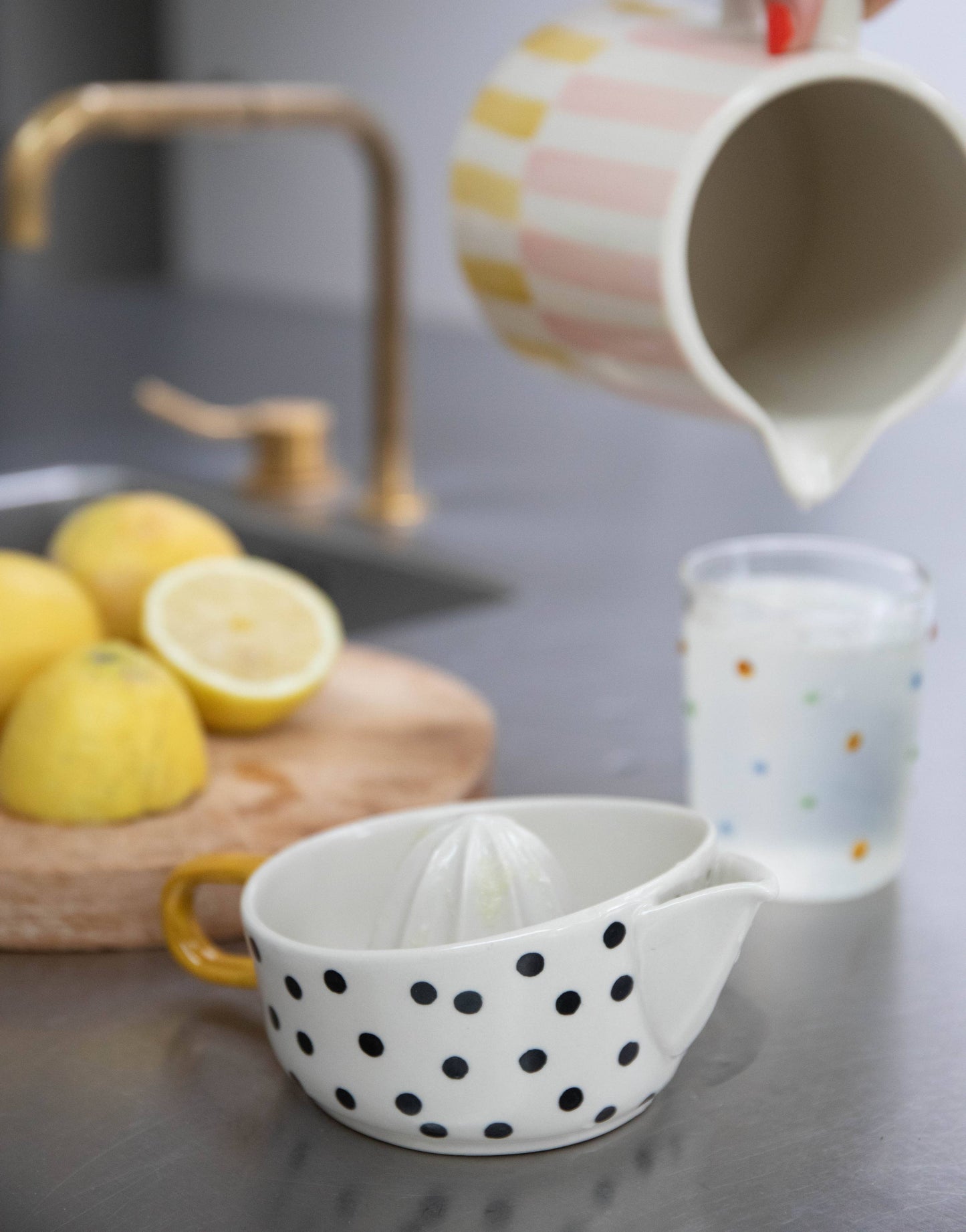 Ditsy Spot Citrus Squeezer