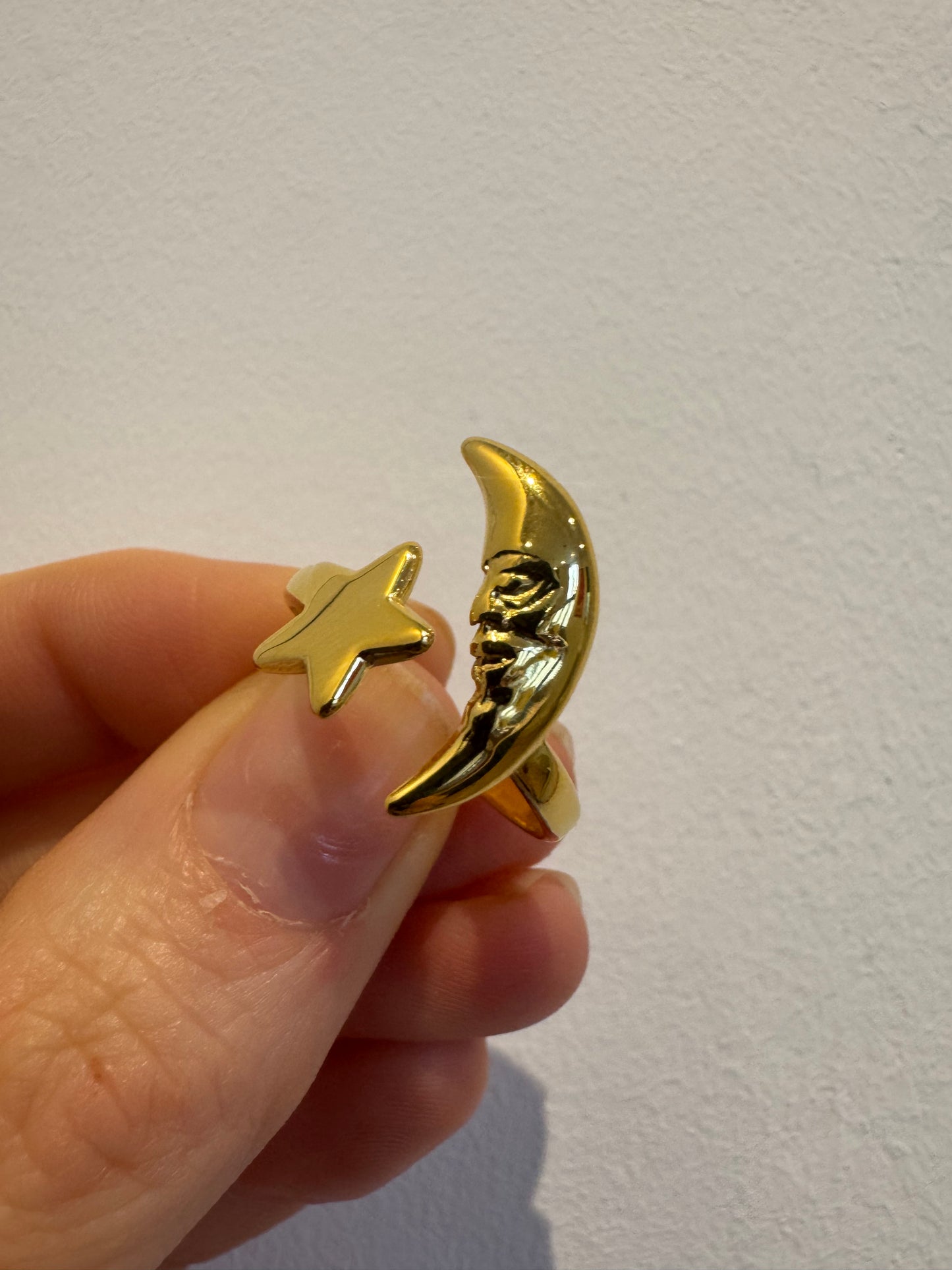 Moon and the stars ring