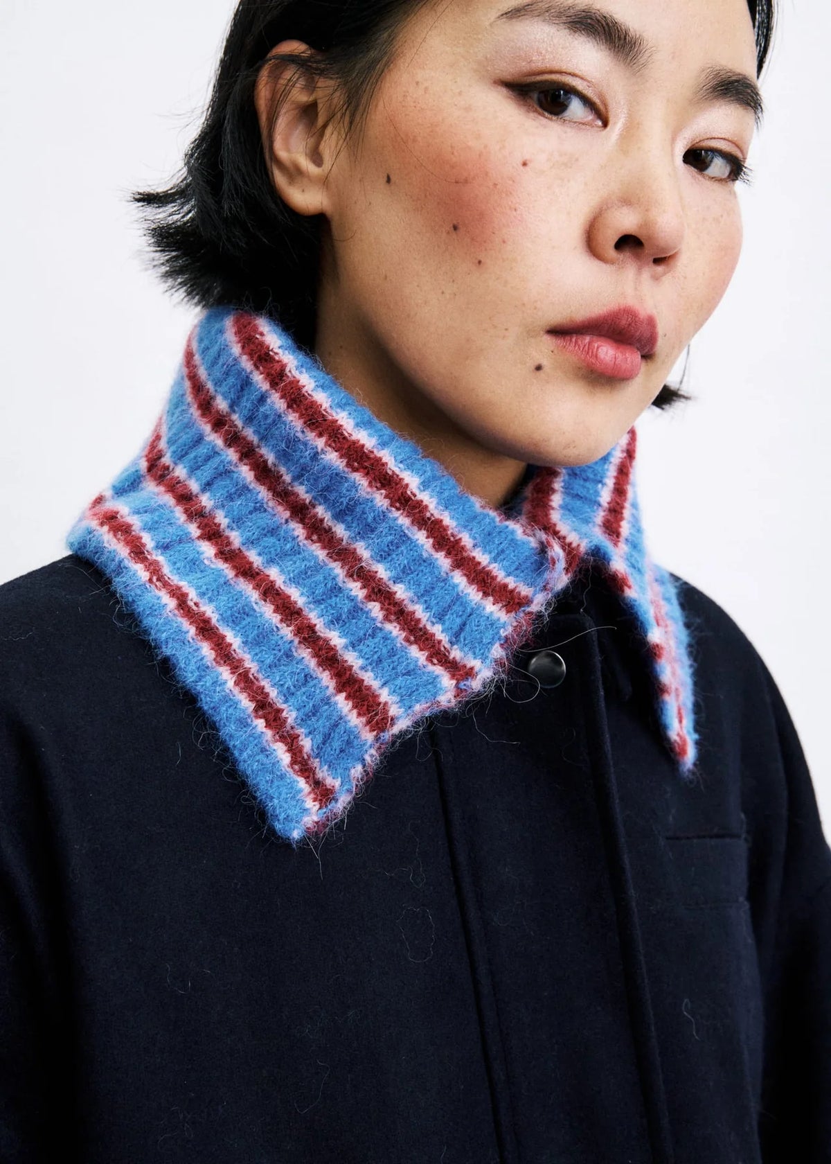 KIM ELECTRIC BLUE NECK WARMER