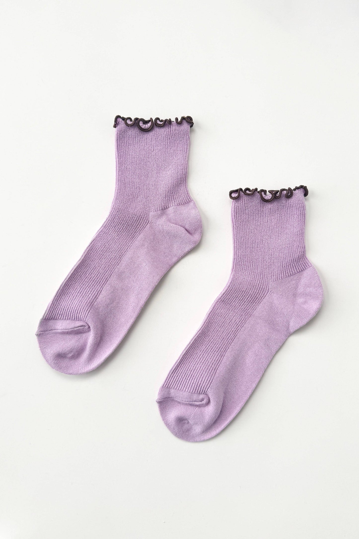 The Petite Ruffled Modal Socks in Lilac