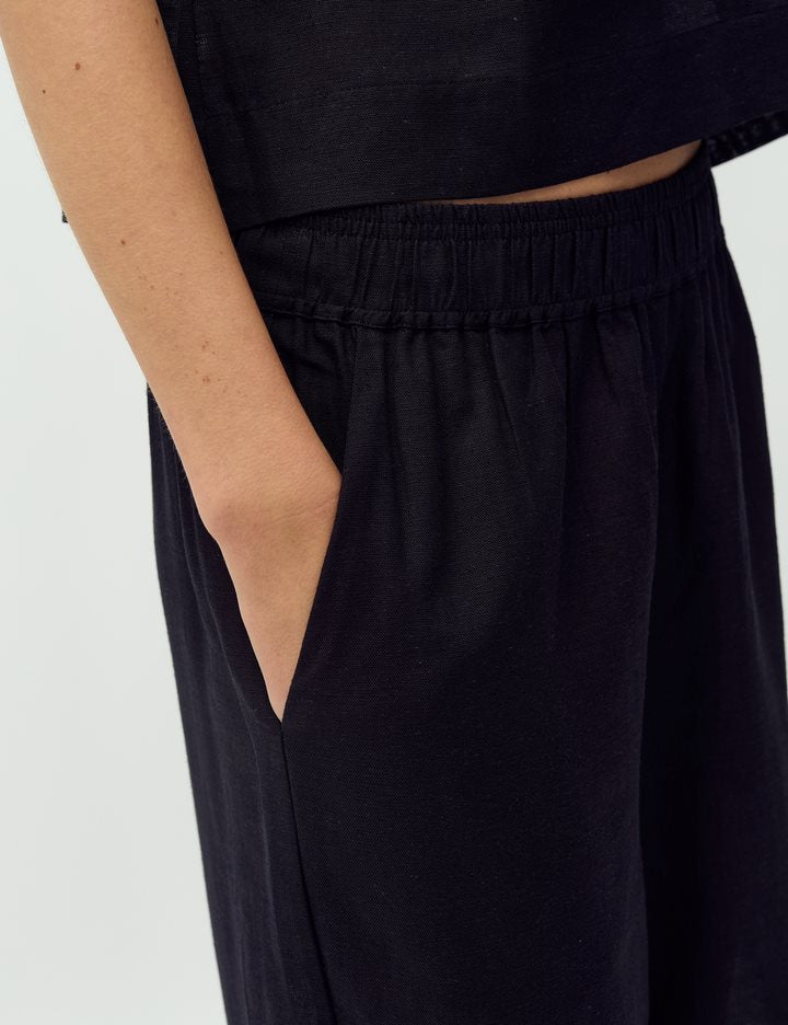 Asaka-M Pant - Black