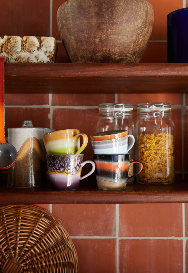 HKliving : 70s ceramics: cappuccino mug, heat