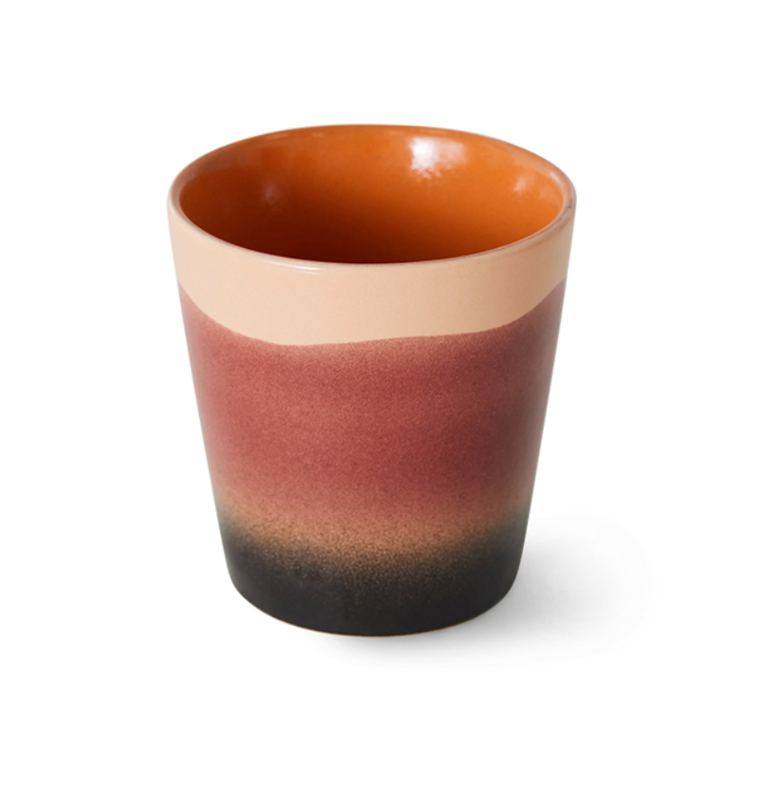 HKliving: 70s ceramics: coffee mug, rise