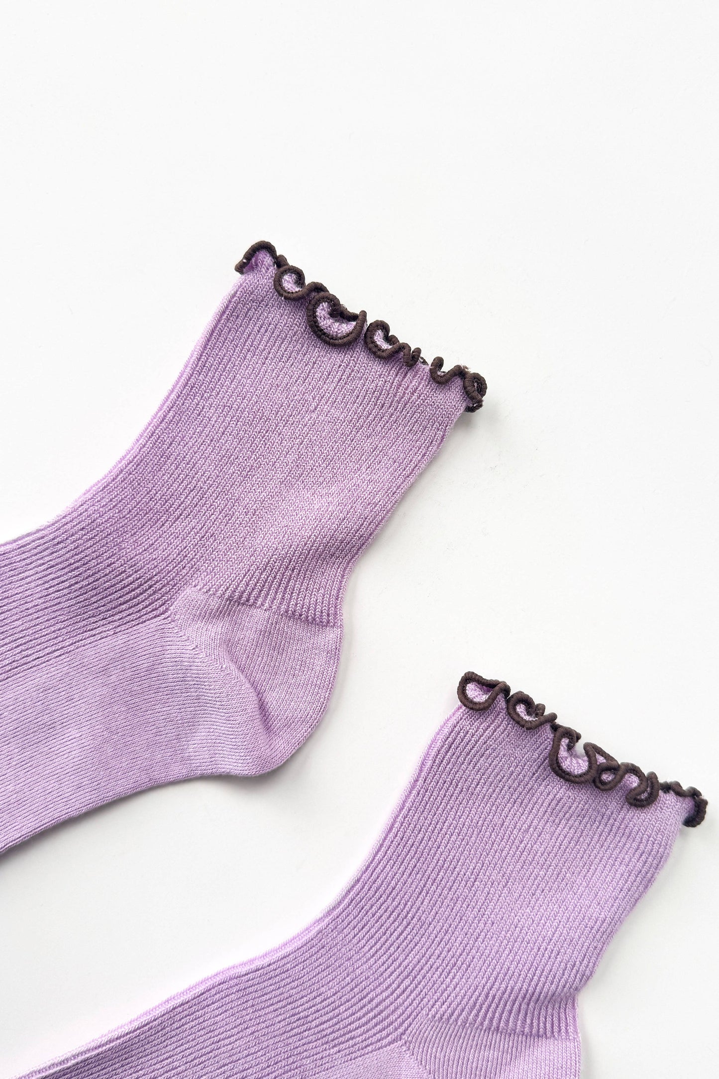 The Petite Ruffled Modal Socks in Lilac