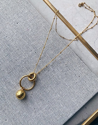 Layla Solid Ball Necklace