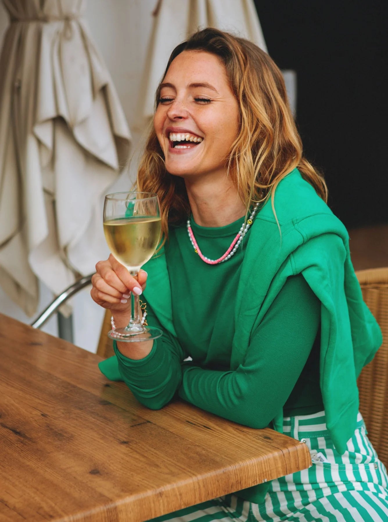 Smile pearl necklace deals